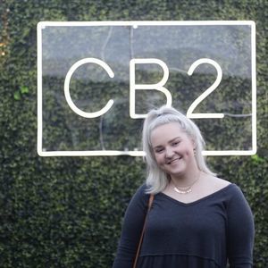 Meet your Posher, Courtney